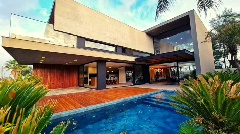 imagem 3 - Casa Alto Padrão em Condomínio Fechado imagem 3 - Casa Alto Padrão em Condomínio Fechado
